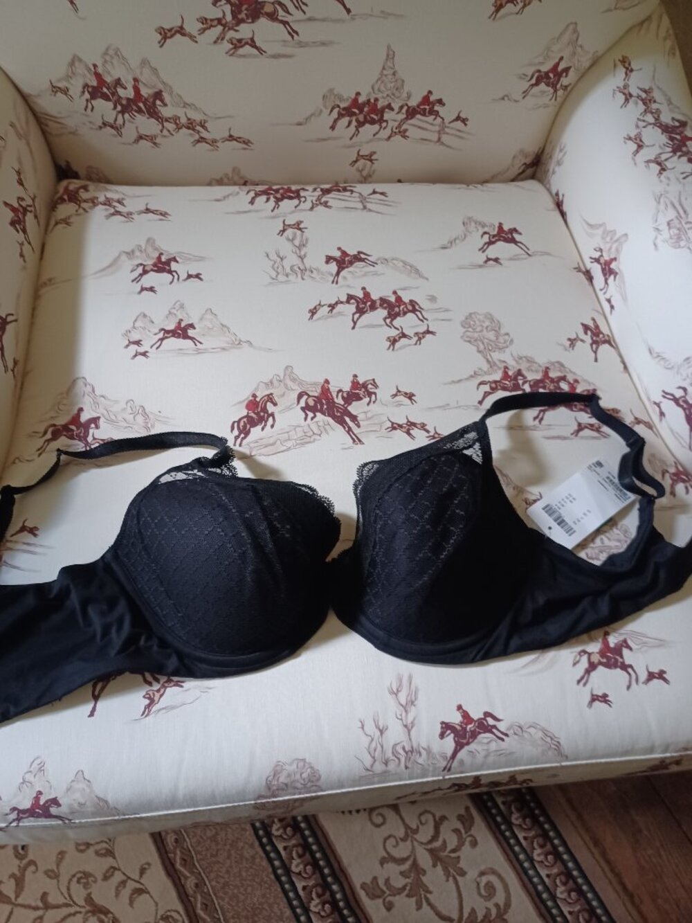 Chantelle Norah black lace T shirt bra, 36 DD, NWT